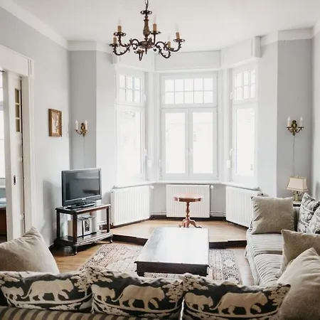 Semesterbostad Romantica